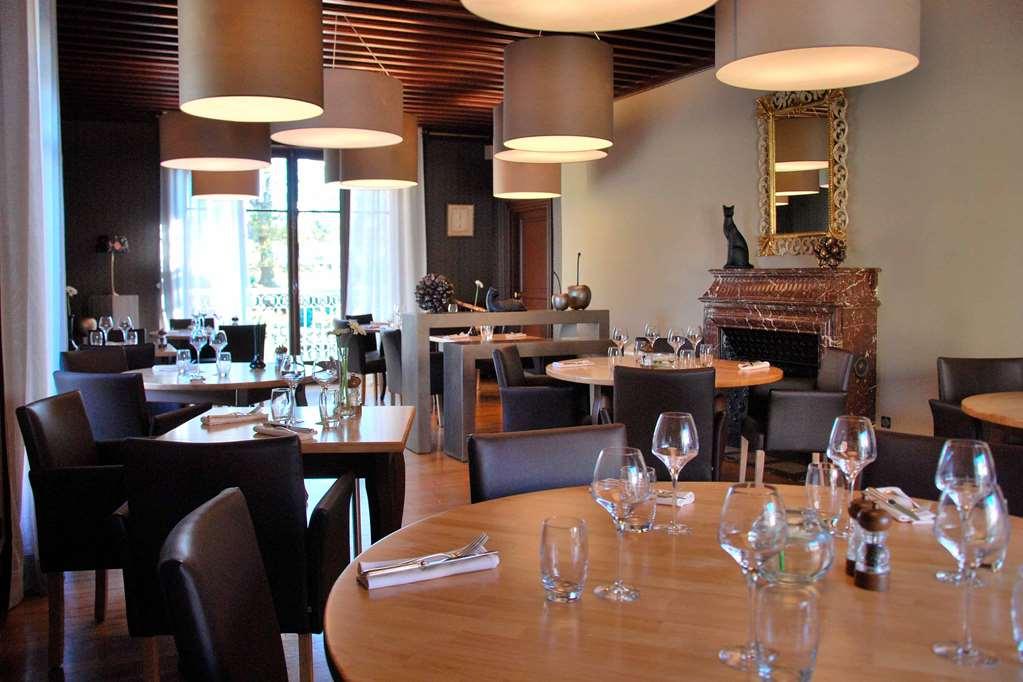 Le Clos De Bourgogne Moulins  Restoran fotoğraf